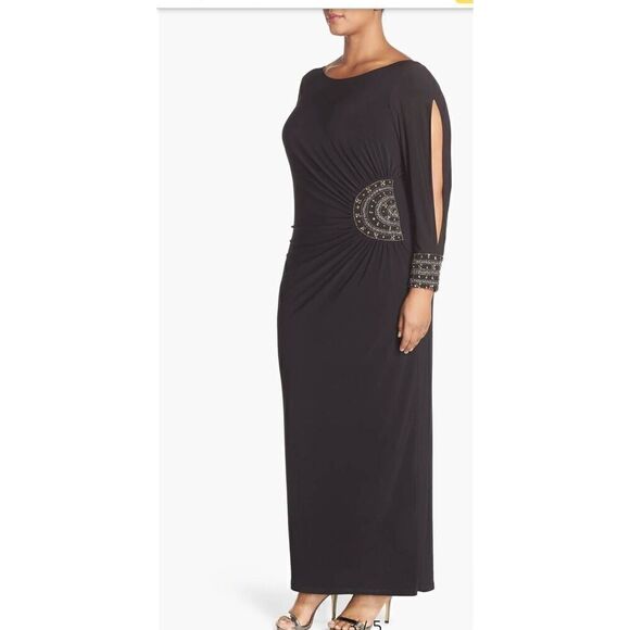 XSCAPE black side embellished and ruched knit gown. Slit sleeves with cuff embel - Picture 5 of 10